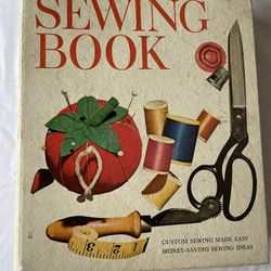 1970 Vintage Better Homes and Gardens Sewing Book Indexed 5-Ring Binder