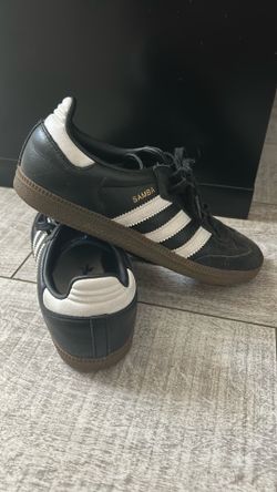 Black samba size 5