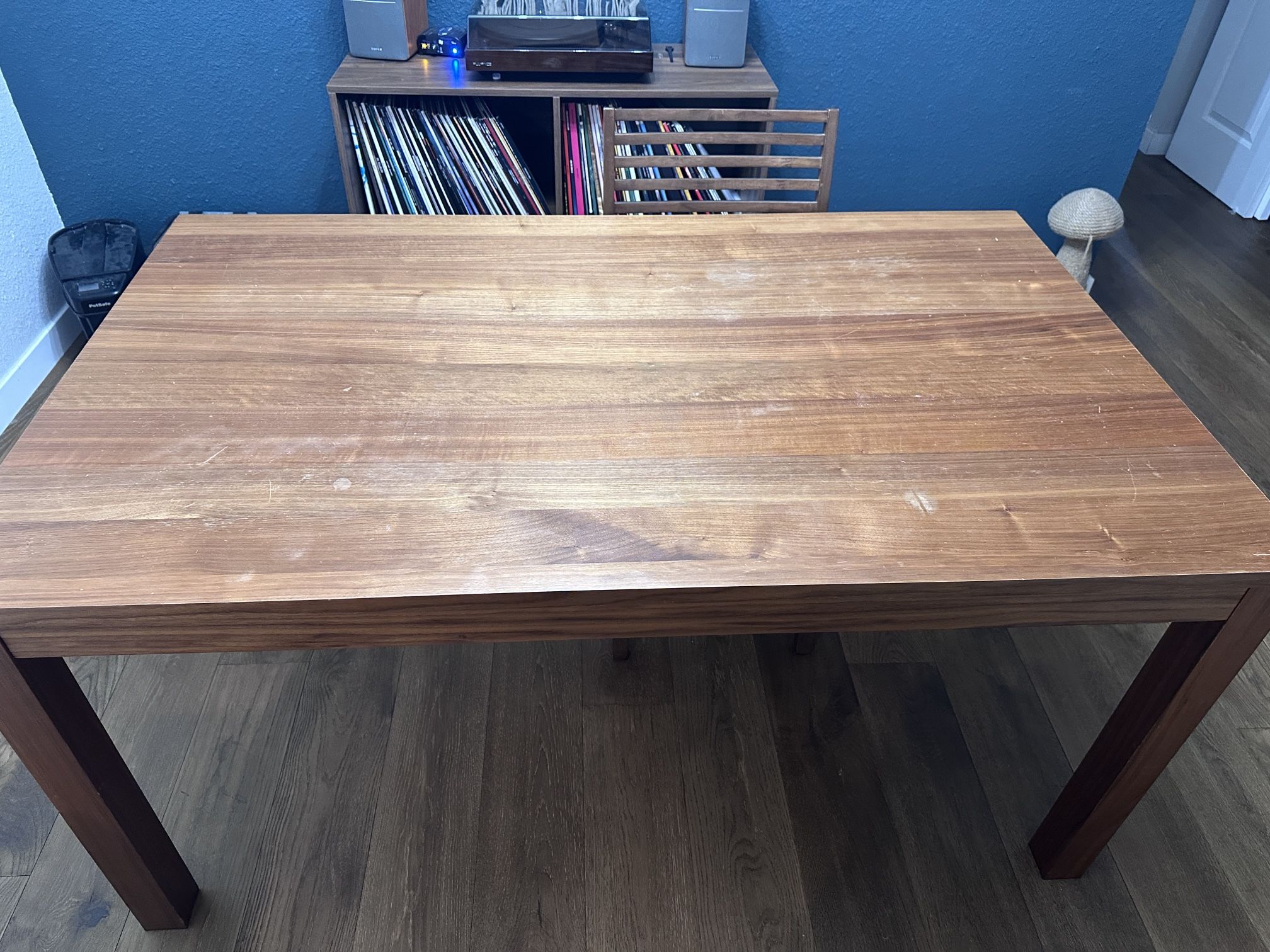 60x36 Dining Table And 4 Chairs