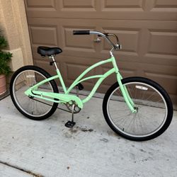 Electra Cruiser. Steel. Single Speed. 26” Wheels. 