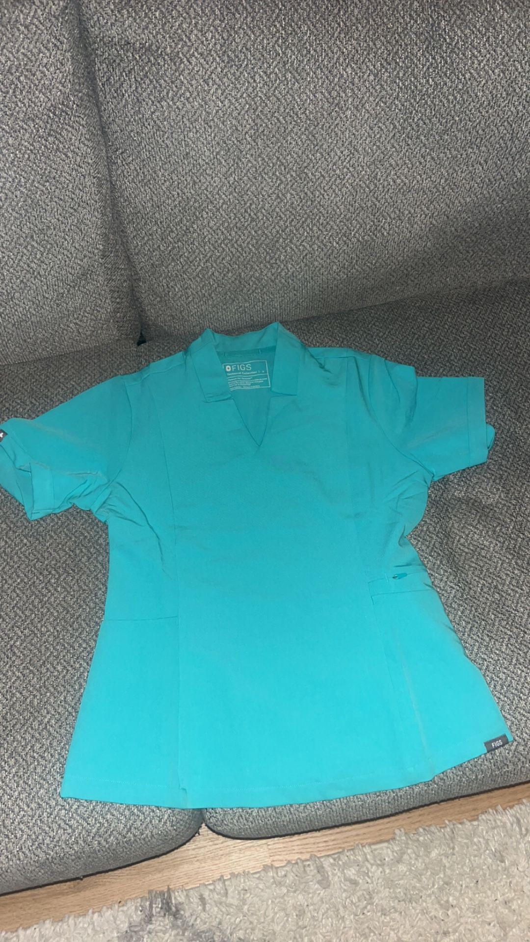 Figs Small Scrub Top