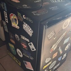 Mini Fridge 