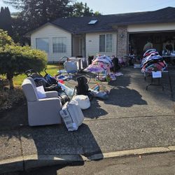 Mulit-Family Garage Sale!
