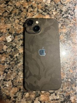 iPhone 14 Midnight