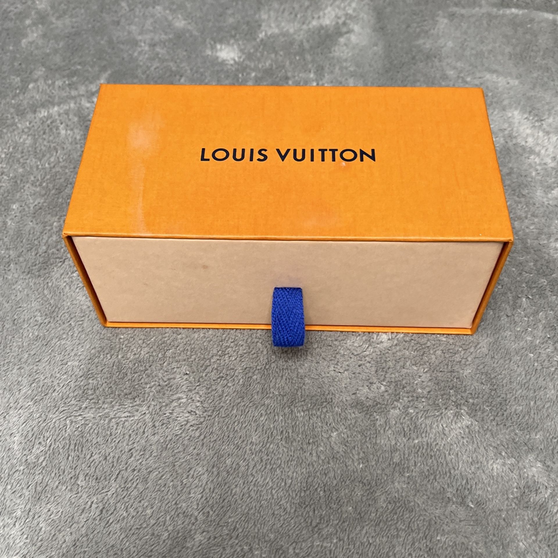 Louis Vuitton Golden Mask Sunglasses 