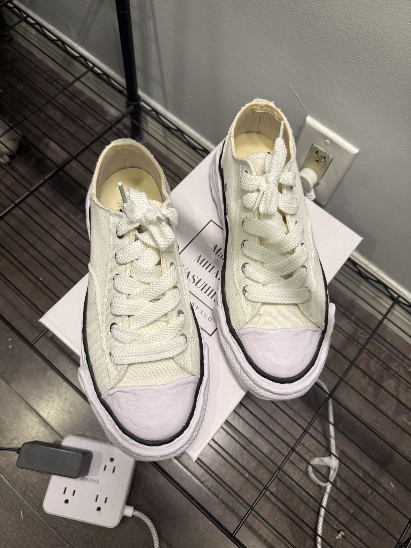 White Maison Mihara Converse