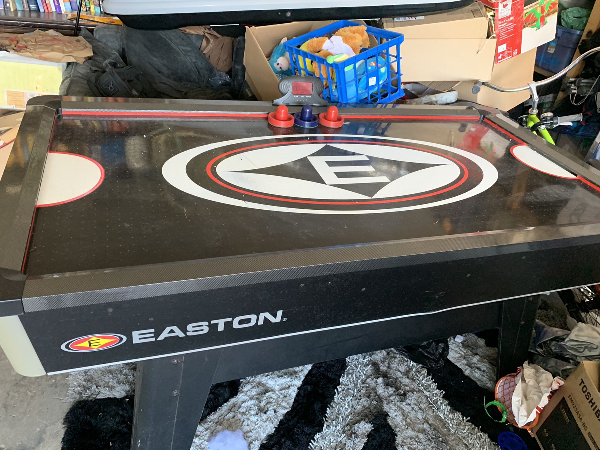 Easton Air hockey machine $300