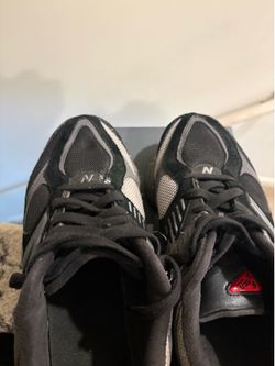 New balance 2002r grey and black