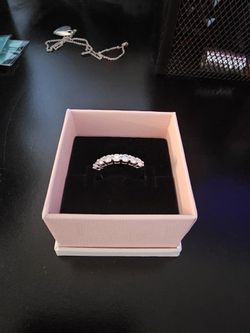 Moissanite Size 4.5