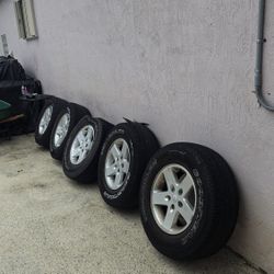 Jeep Wrangler Wheel Set (5)