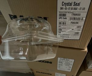 CLEAR PET HINGED CLAMSHELL CONTAINERS – PALLET DEAL  Brand new, crystal-clear PET hinged clamshell containers. Perfect for businesses looking to save 