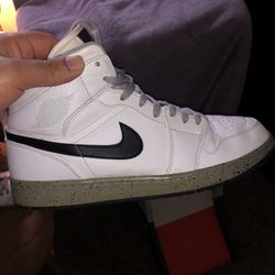 Air Jordan 1 Mid Men’s 12