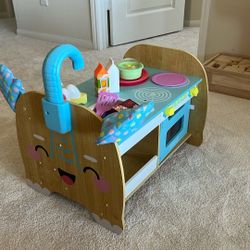 Child’s Toy Kitchen 
