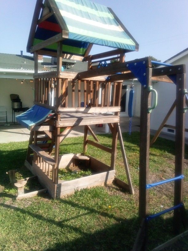 SWING SET FOR SALE 