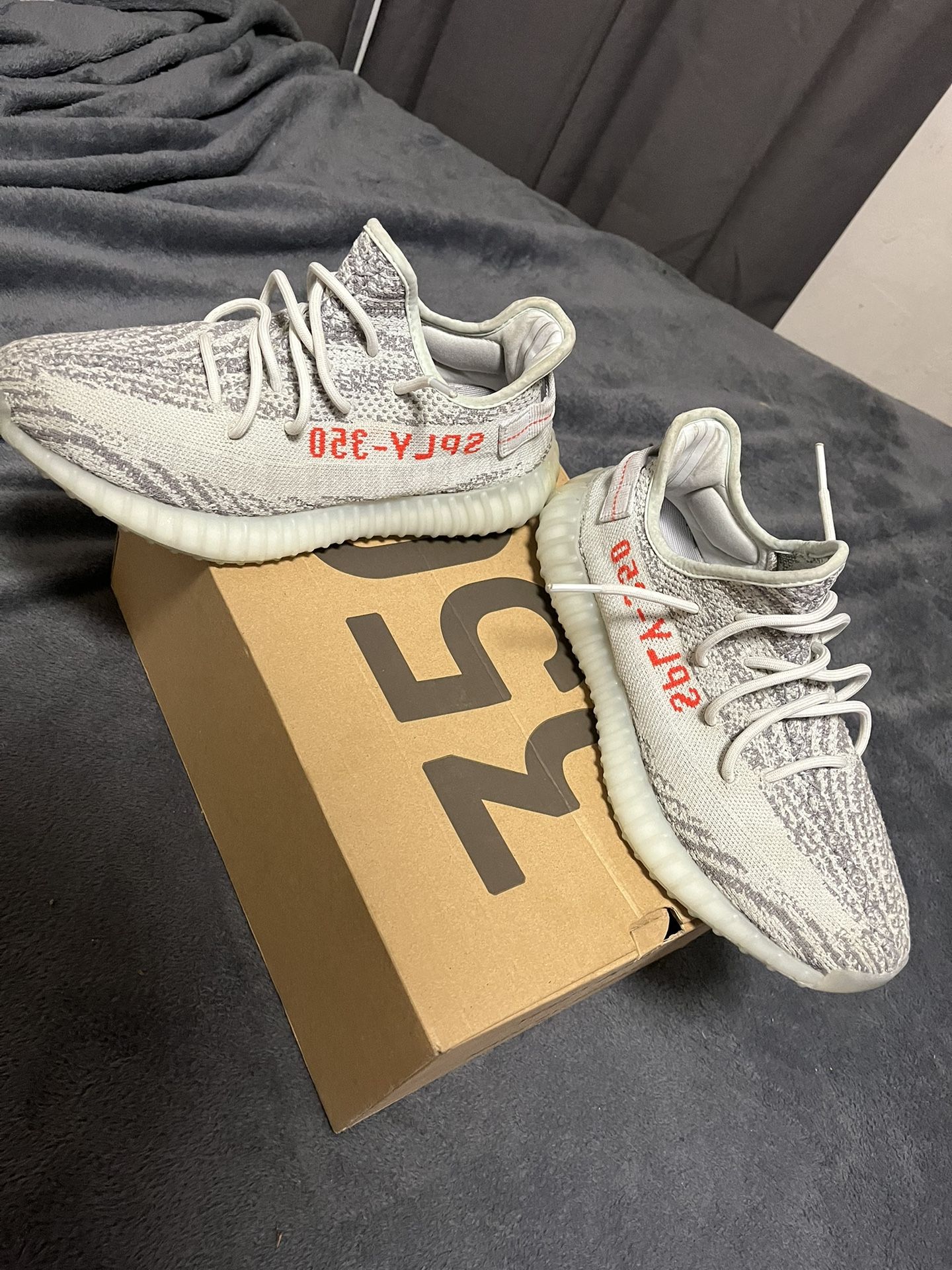 Yezzy Blue Tint (size9)