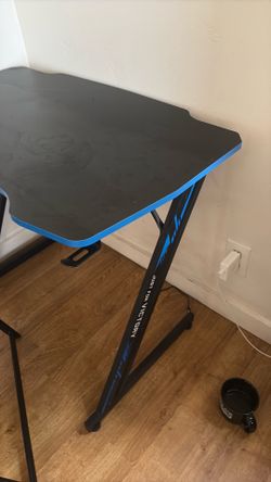 Gaming desk for sale
