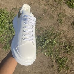 Alexander McQueen Sz 11