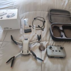 DJI Mini 3 Camera Drone Bundle