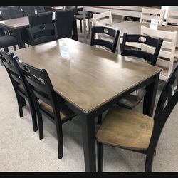 Froshburg Two Tone Kitching Table And Chairs☄️ Brand New✨ Fast Delivery 🚚  