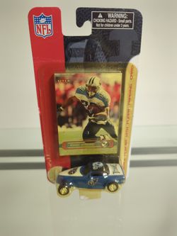 1.55 Scale Howler Fleer Trading  Card Eddie George Tennessee Titans