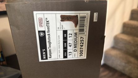 Ariat Kenyon size 13 D