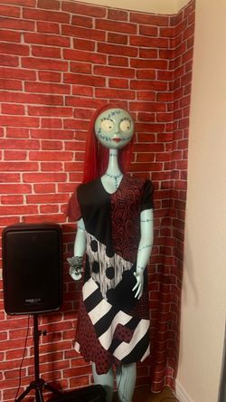 Sally Nightmare Before Christmas Life-Size Figure