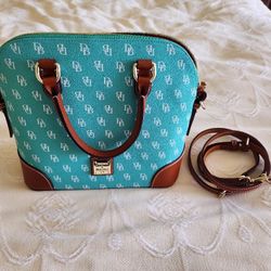New Original Dooney&Bourke Purse 