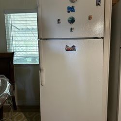 WHITE REFRIGERATOR – Top Freezer Design – $250