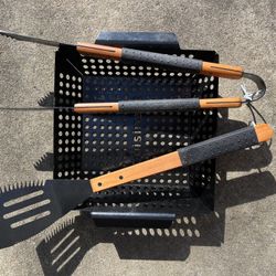 Grill Wok & Grill Tool Set