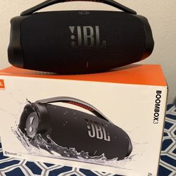 JBL Boombox 