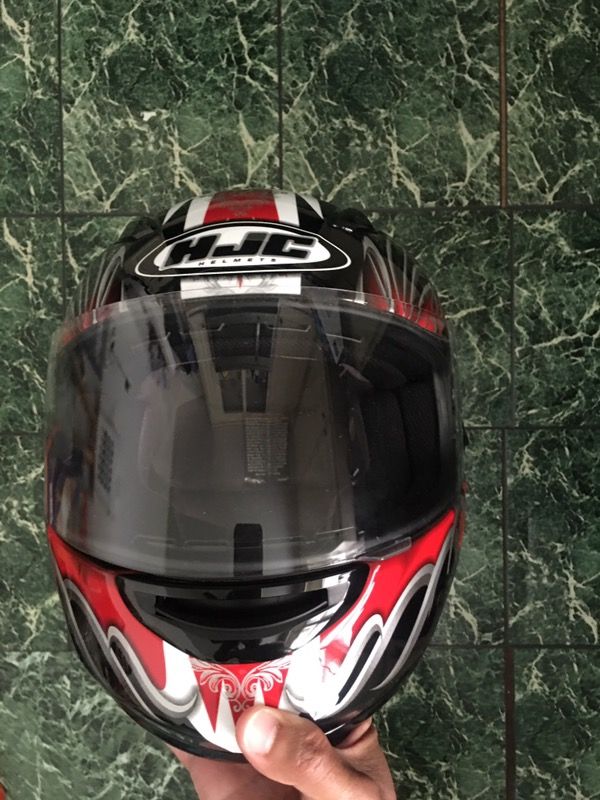Hjc helmet size small