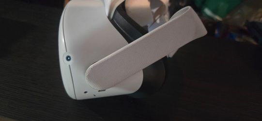 Meta Quest 2 VR Headset(HEADSET ONLY)