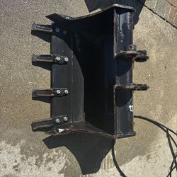 Cat Excavator Buckets – Heavy Duty Digging Buckets with teeth