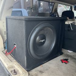 18” Skar Audio Sub In A Box With An Amplifier