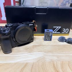 Nikon Z30 BODY only w SmallRig accessories 