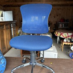 Like New Blue Office Chair 