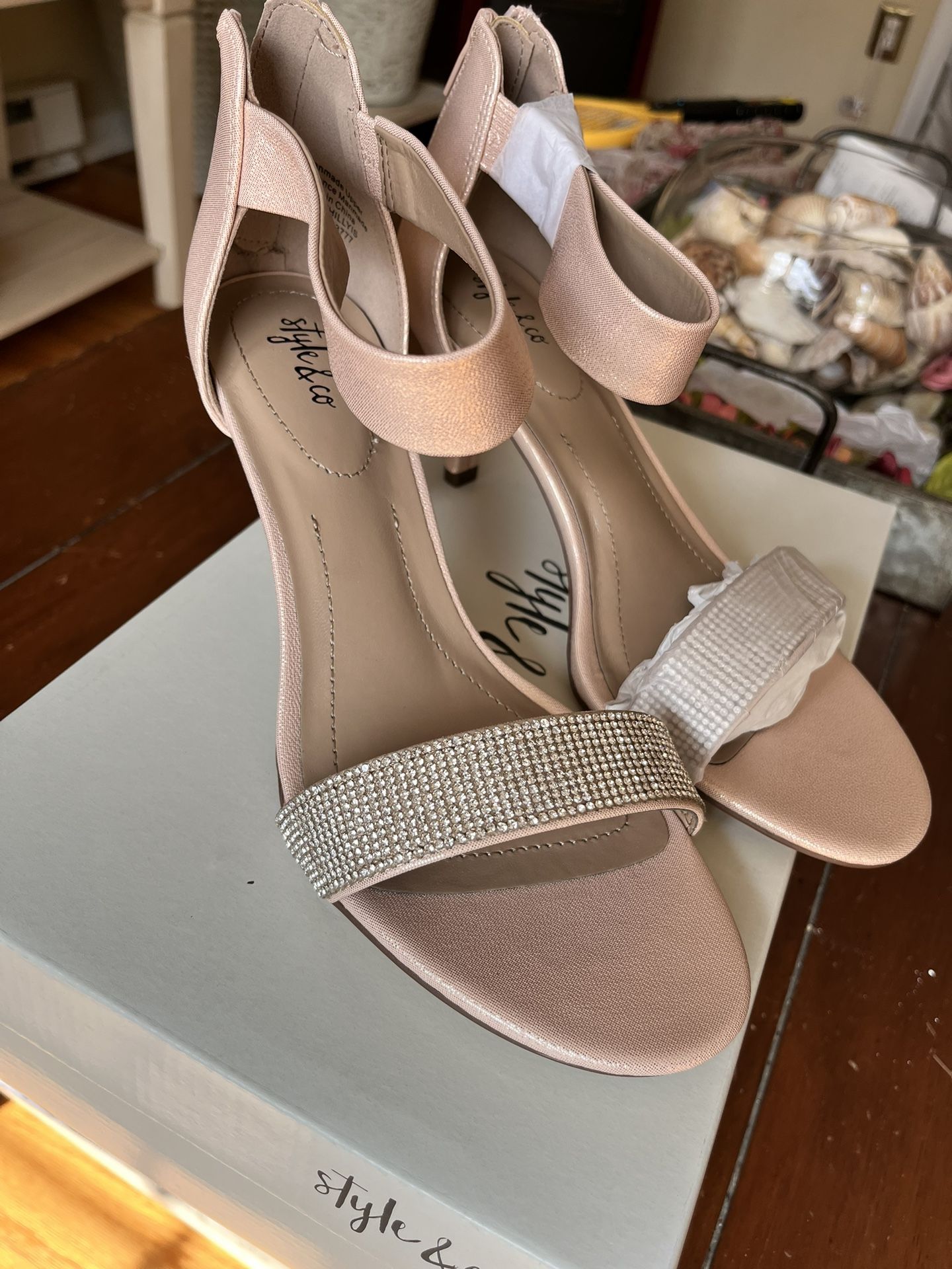 Women’s Style & Co. Blush Pink High Heel Shoe Size 7.5W