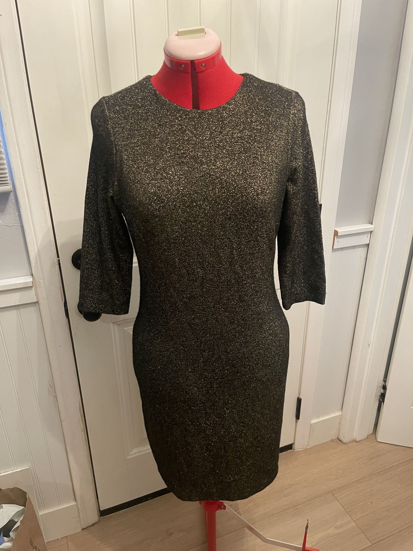 Karen Kane 3/4 Sleeve Black And Gold Dress Size M