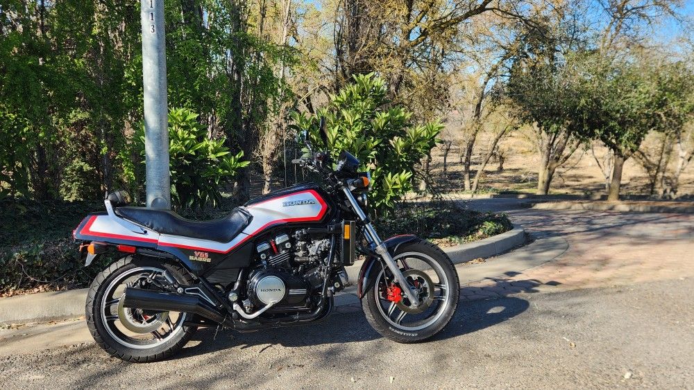 1984 HONDA Sabre V65 1100 SUPERBIKE