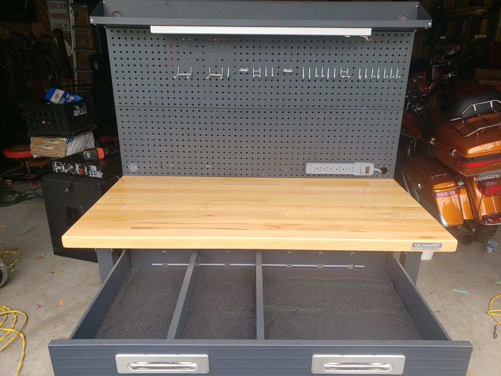 Seville Classics Lighted Workcenter UltraHD Bench, Satin Graphite
(Not The Cheapo Harbor Freight) Type
