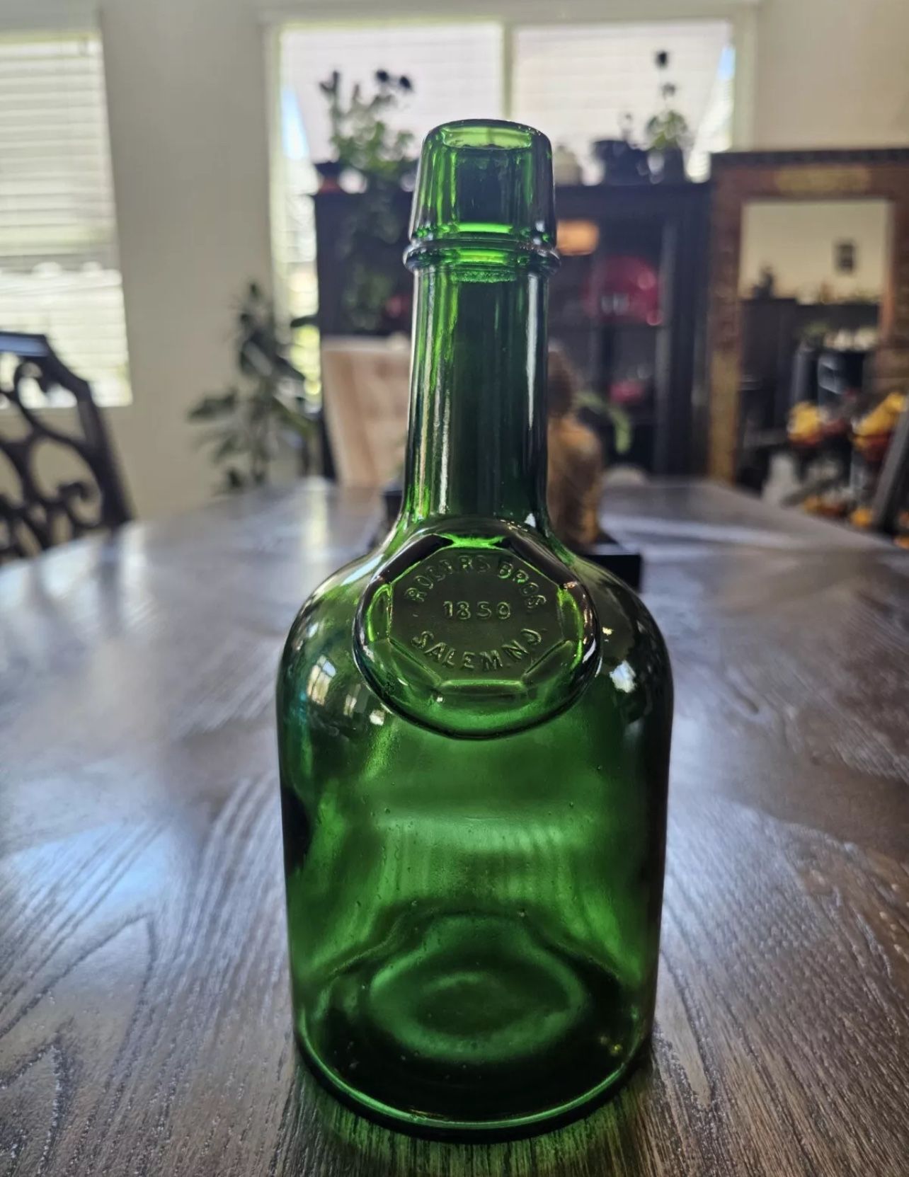Antique green Rogers Bros 1850 Salem Nuline NJ Bottle Green
