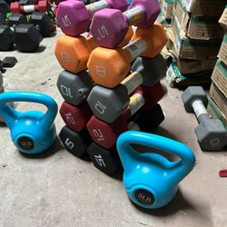 New pair of 5,8,10,12,15lb neoprene dumbbell and pair of 5lb kettlebell