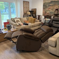 Super comfy power recliner - Diamond Bar