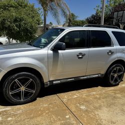 Ford Escape 