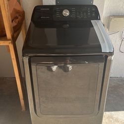 Samsung - 7.4 Cu. Ft. Smart Gas Dryer with Sensor Dry