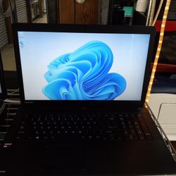 Toshiba Laptop 17 Inch