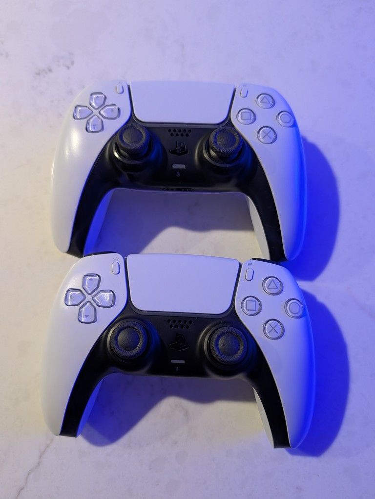 PS5 DualSense Controllers - Like New - Tested No Drift