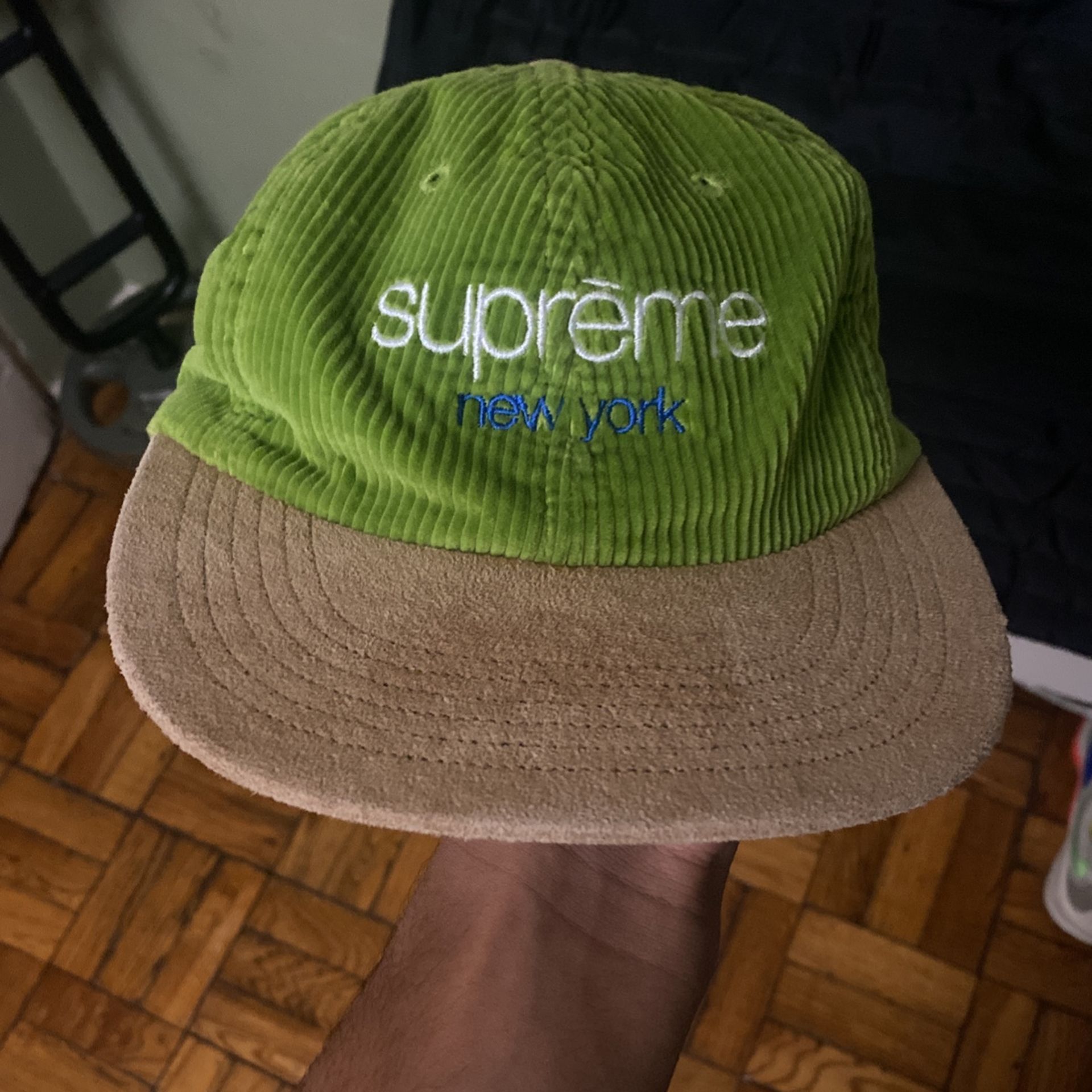 Supreme New York hat