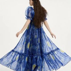 Blue dress Size L never wear before