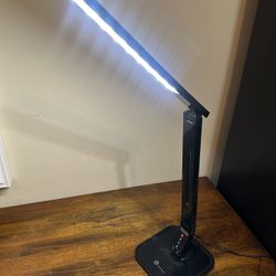 Desktop smart LED lamp